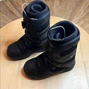 Vans Encore Snowboard Boots